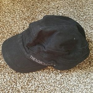 The Northface black hat